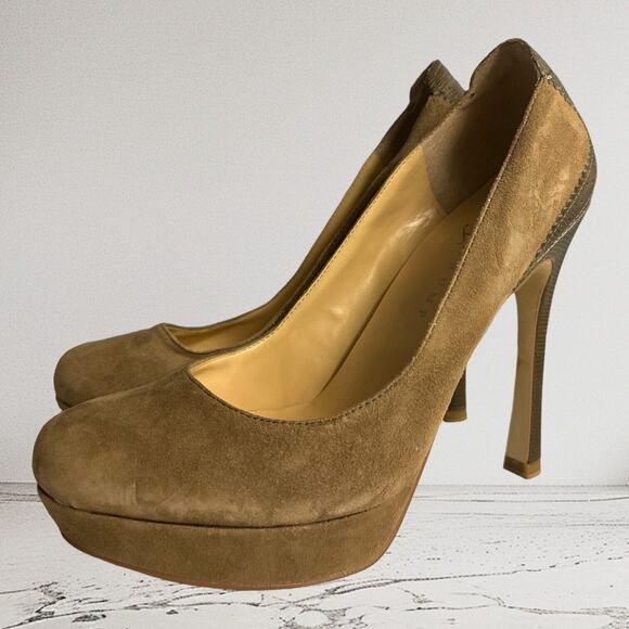 IVANKA TRUMP Women’s 7.5 Tan and‎ Moss Suede Almond Toe Platform Heels $134 - Picture 1 of 8